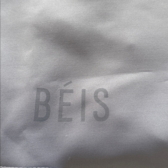 Beis Large check in luggage cover protector in retired color lavender. NWT - Picture 3 of 4